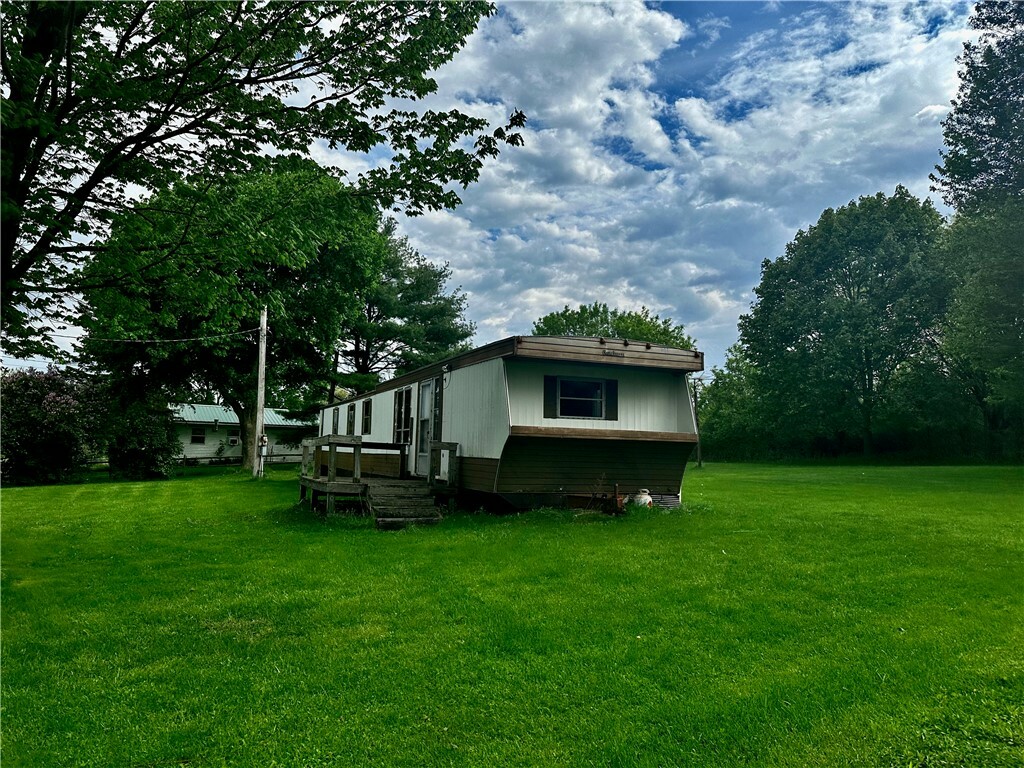 Property Photo:  8081 Picket Line Road  NY 14510 