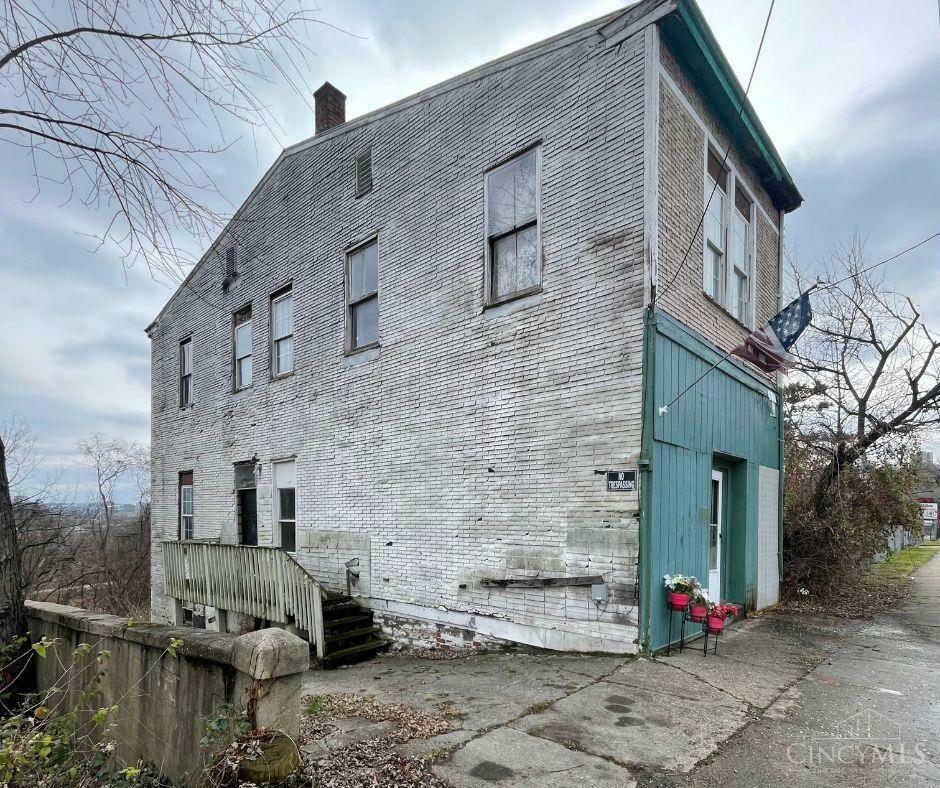 Property Photo:  1708 State Avenue  OH 45204 