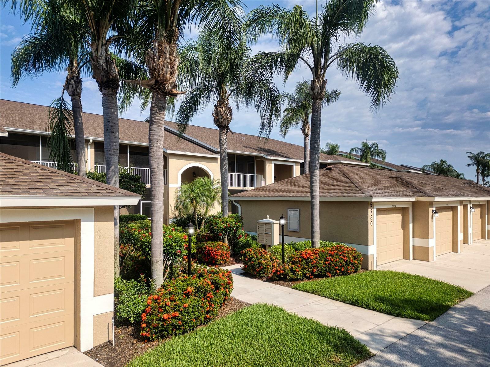 Property Photo:  5230 Hyland Hills Avenue 1315  FL 34241 