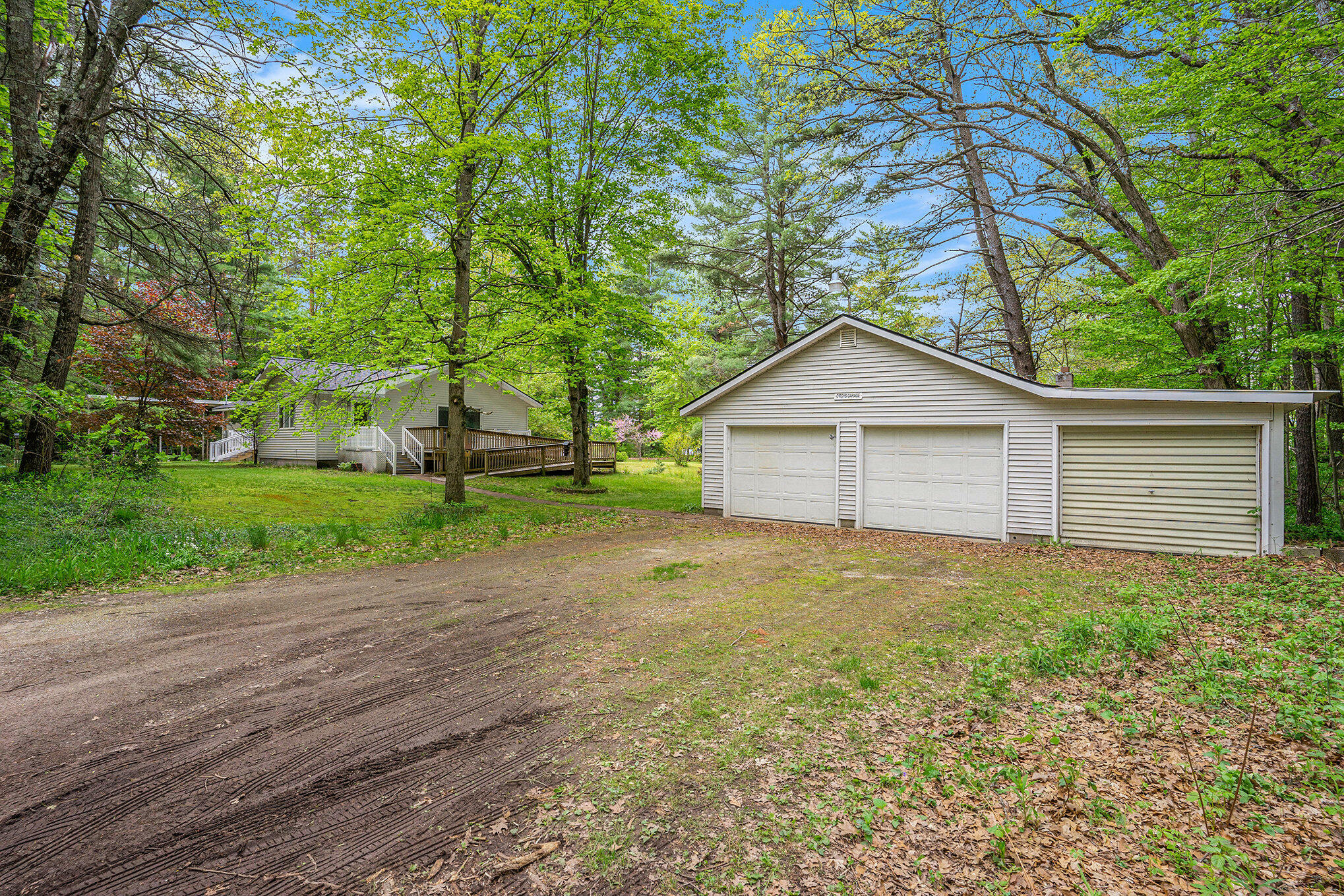 Property Photo:  11032 Evergreen Street  MI 49425 