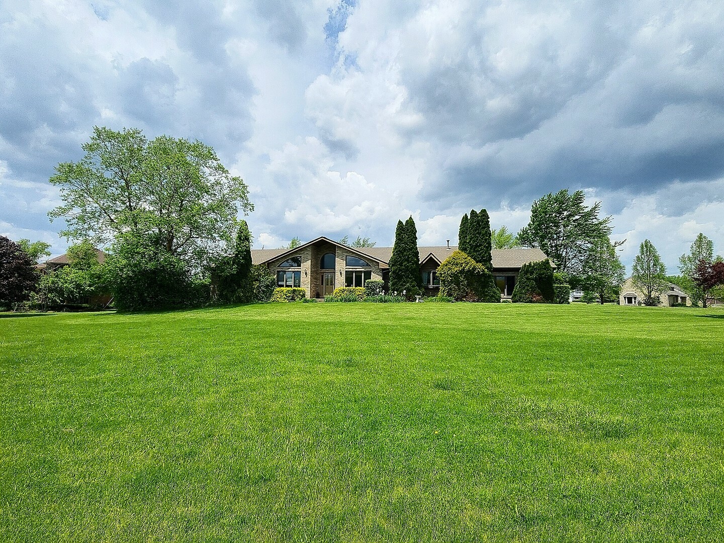 Property Photo: 5340 W Heatherbrook Trail IL 60449