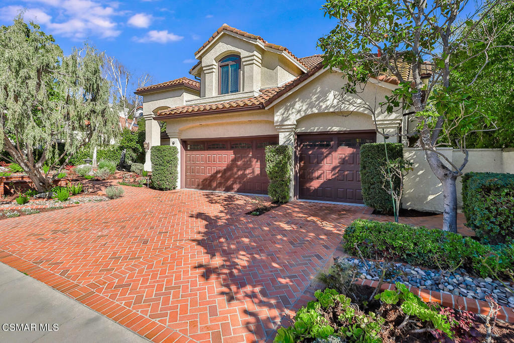 Property Photo:  2612 Yellowwood Drive  CA 91361 