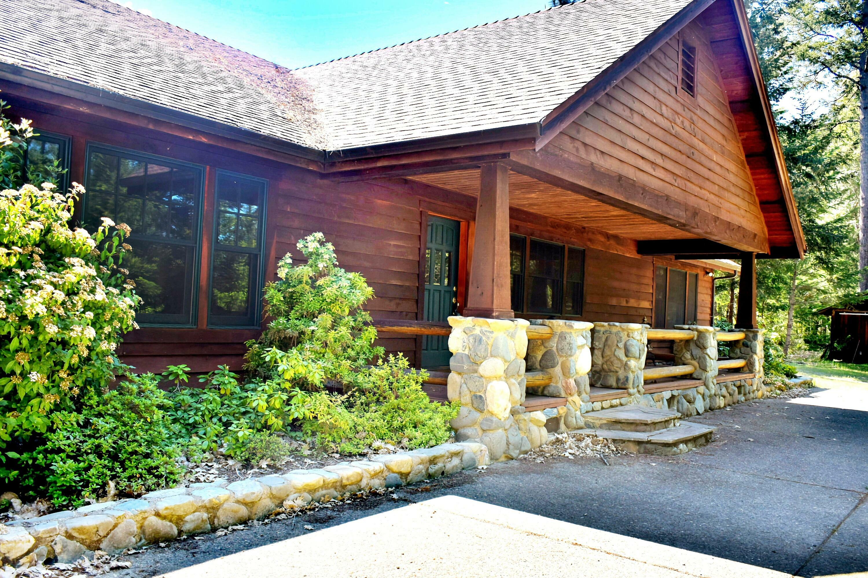 Property Photo: 7419 Holland Corner Road OR 97523