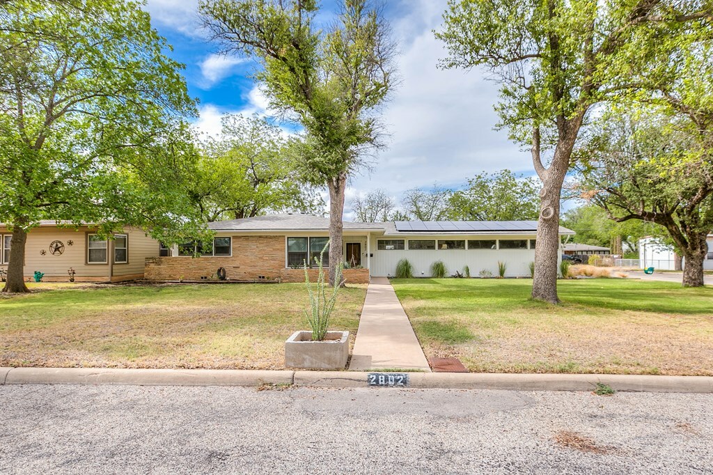 Property Photo:  2802 W Twohig Ave  TX 76901 