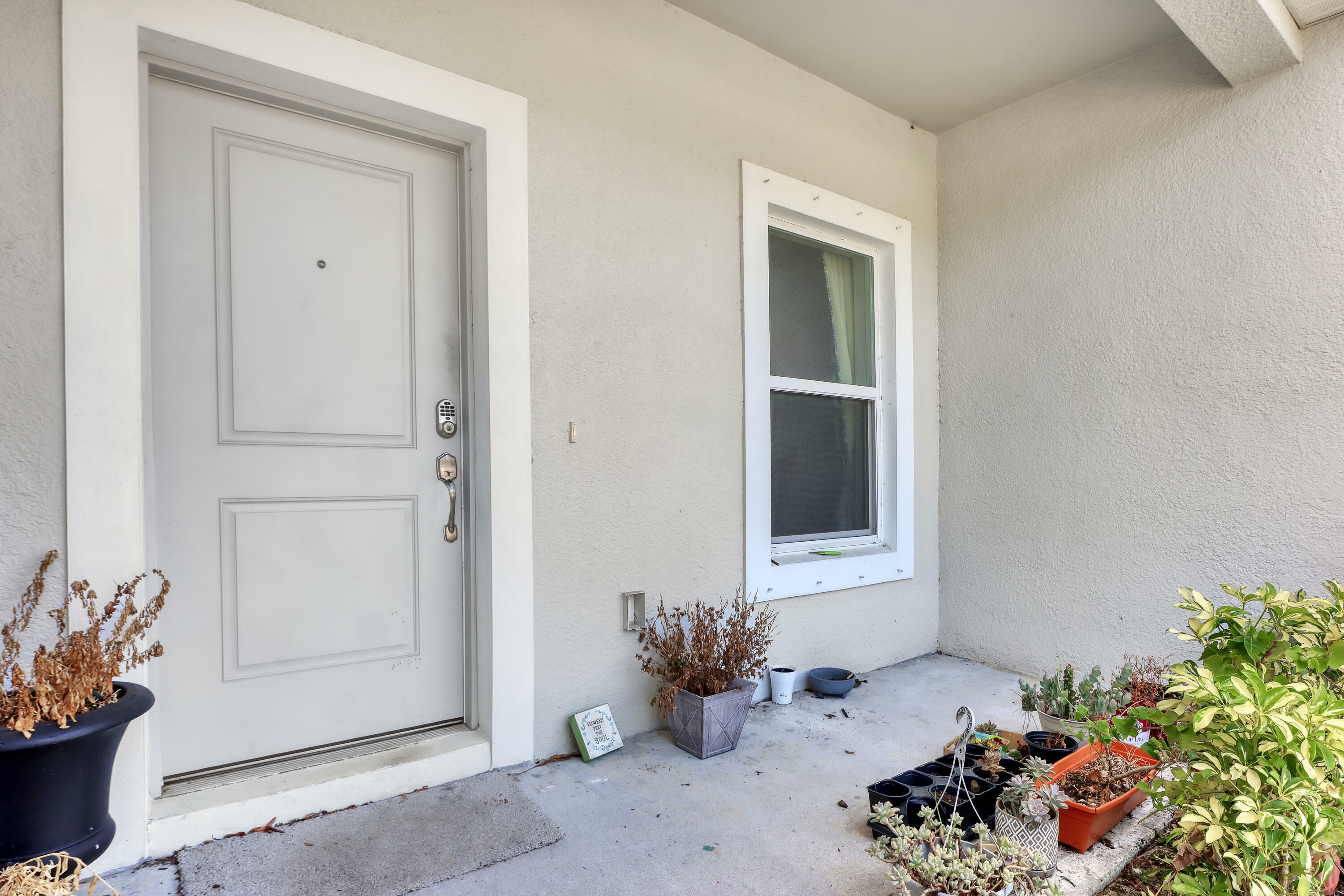 Property Photo:  883 Underhill Avenue SE  FL 32909 