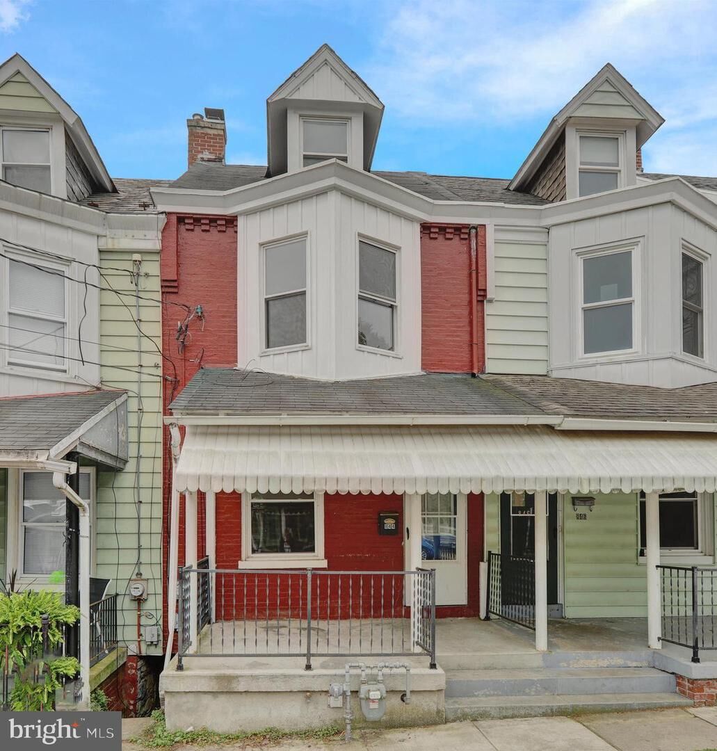Property Photo:  844 Prangley Avenue  PA 17603 