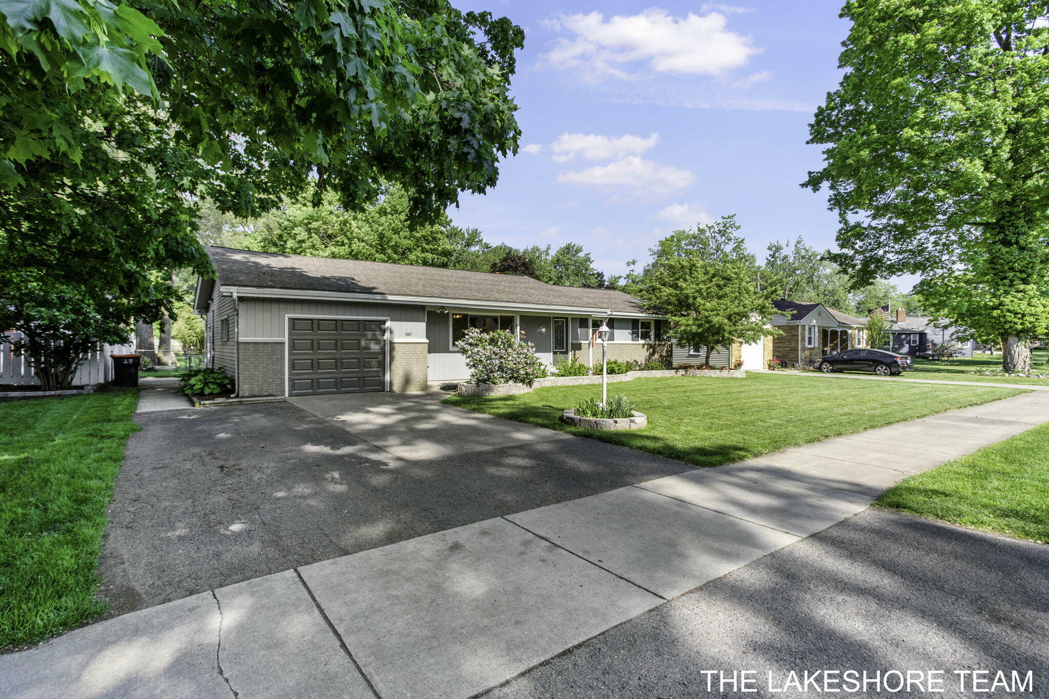 Property Photo:  140 Dartmouth Avenue  MI 49423 