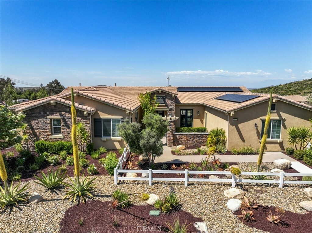 Property Photo:  26020 Waldon Road  CA 92584 