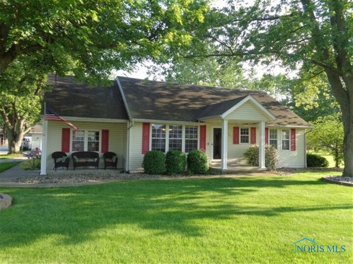 307 W Forrest Street  Continental OH 45831 photo