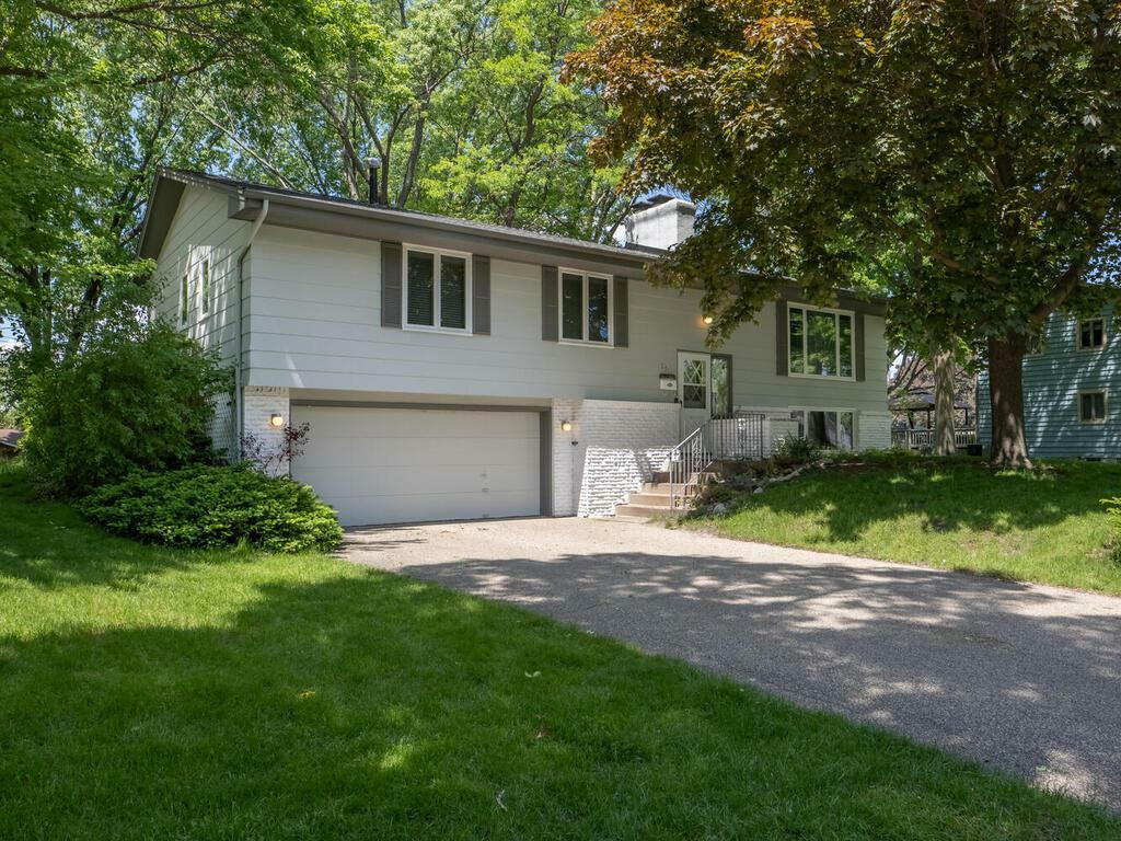2355 Wisconsin Avenue N  Golden Valley MN 55427 photo