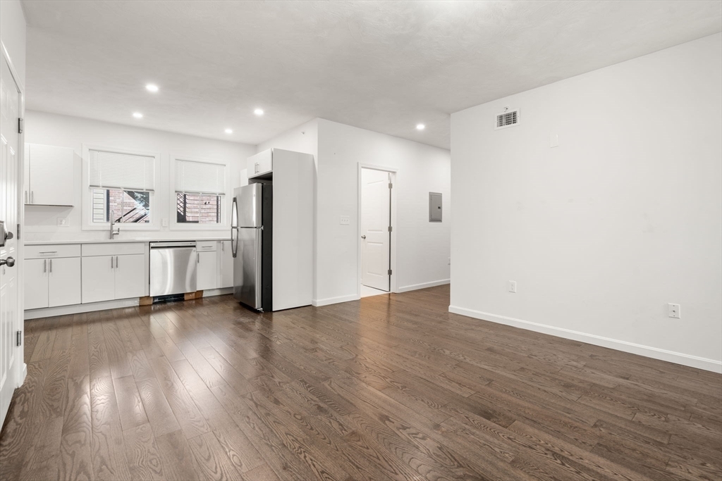 Property Photo:  599 Broadway 2R  MA 02149 