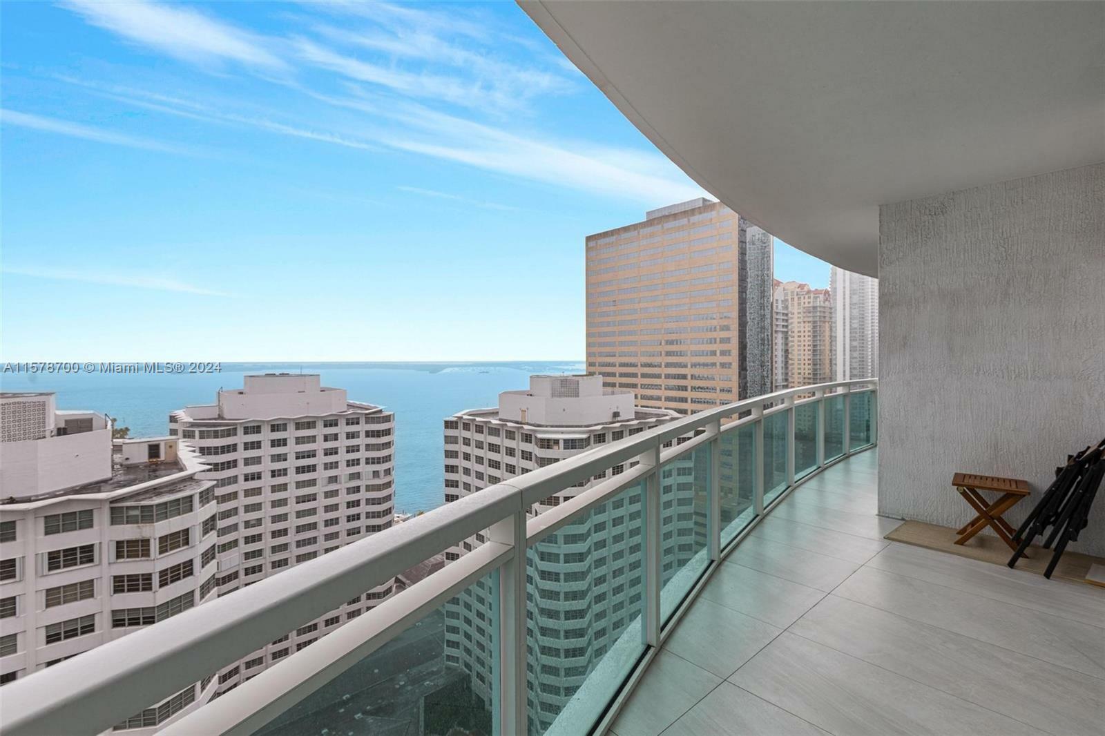 Property Photo:  950 Brickell Bay Dr 2210  FL 33131 