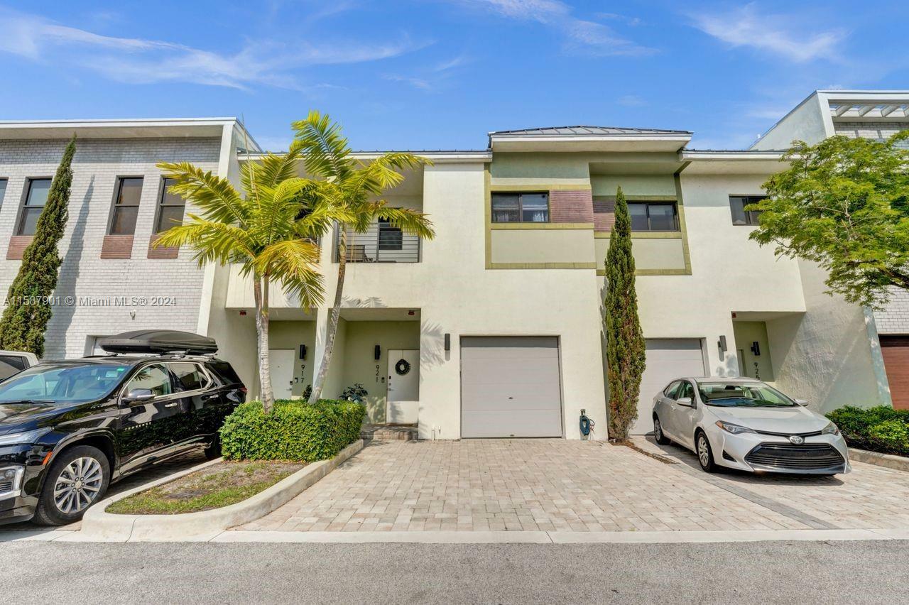 Property Photo:  921 NW 45th Terrace  FL 33317 