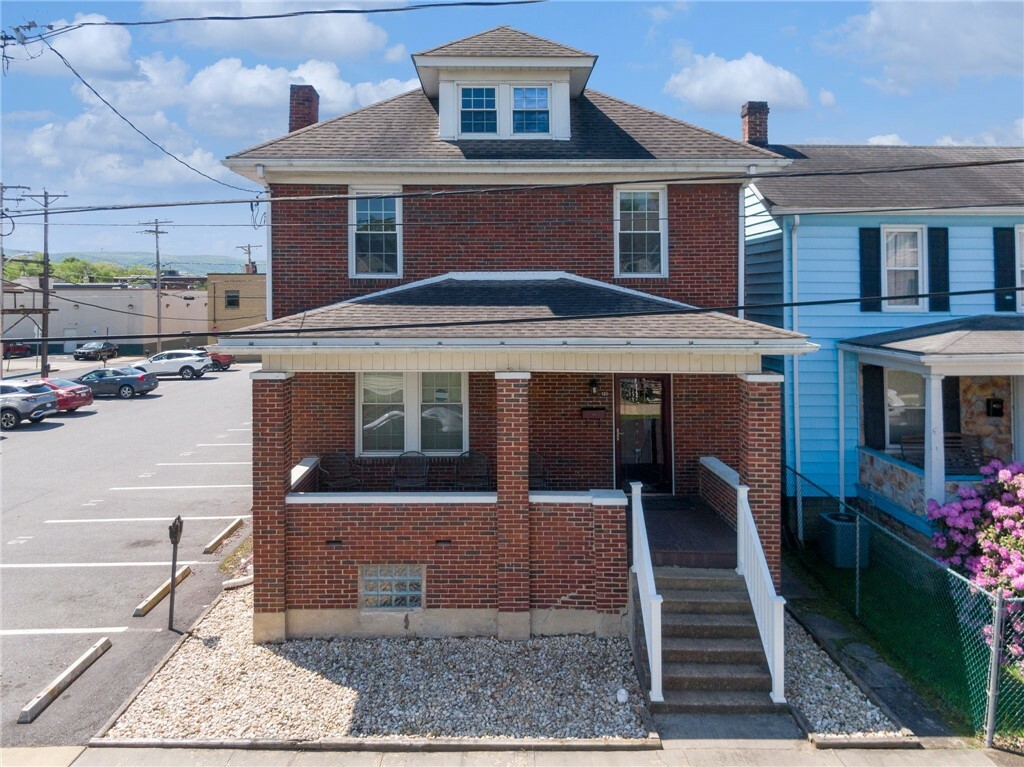 Property Photo:  130 E Campbell St.  PA 15717 