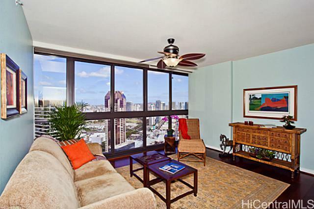 Property Photo:  600 Queen Street 3806  HI 96813 