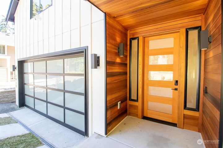 Property Photo:  7912 140th Avenue NE  WA 98052 