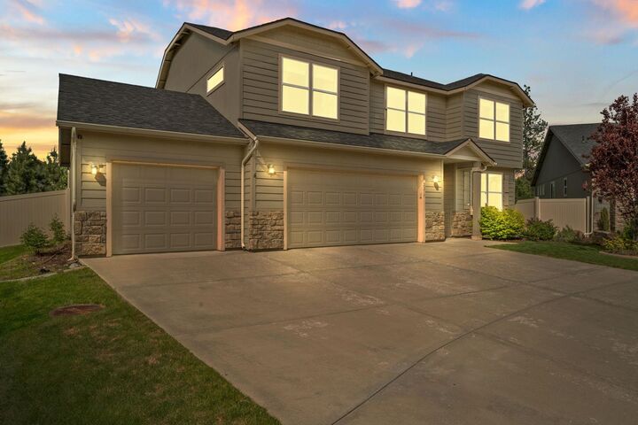 2217 S Lloyd Ct  Spokane WA 99223 photo