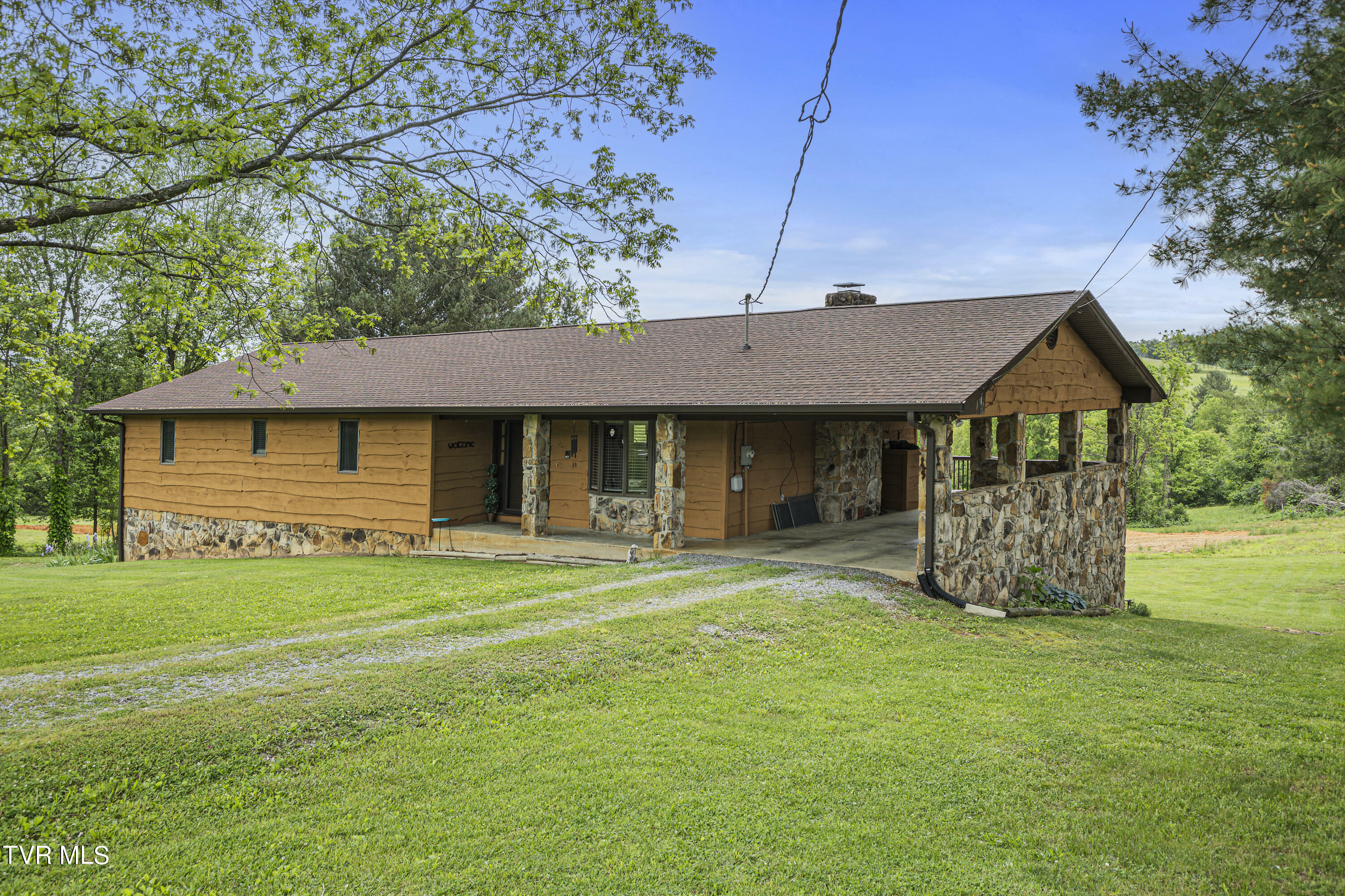 Property Photo:  4170 107 Cutoff  TN 37743 