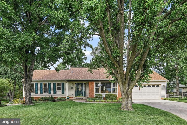 7802 Lowmoor Court  Springfield VA 22153 photo