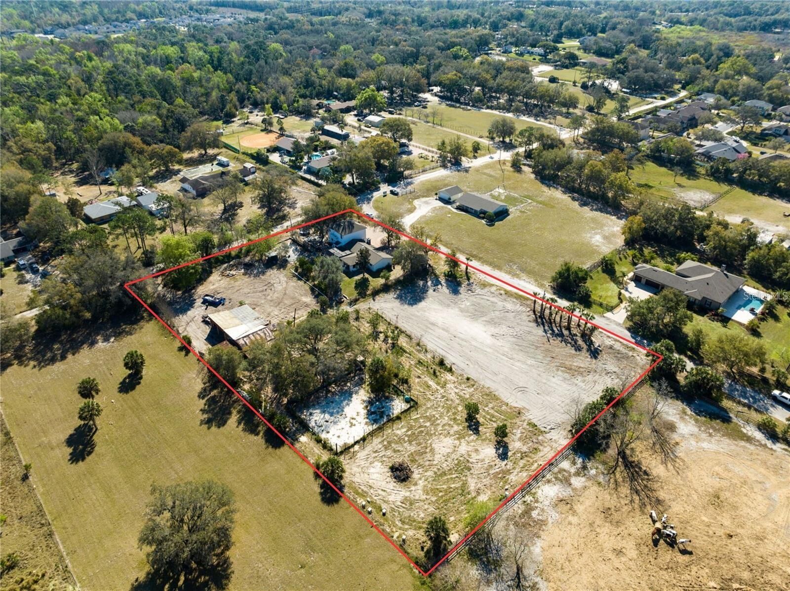 Property Photo: 500 Freyer Drive FL 32750