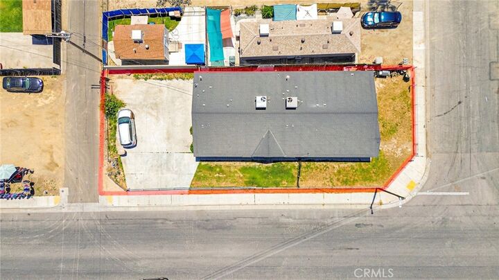 Property Photo: 337 Augusta Street CA 93307