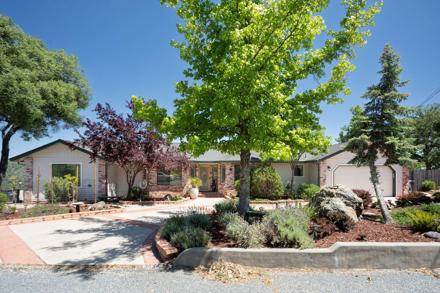 Property Photo:  17237 Geneva Court  CA 95949 