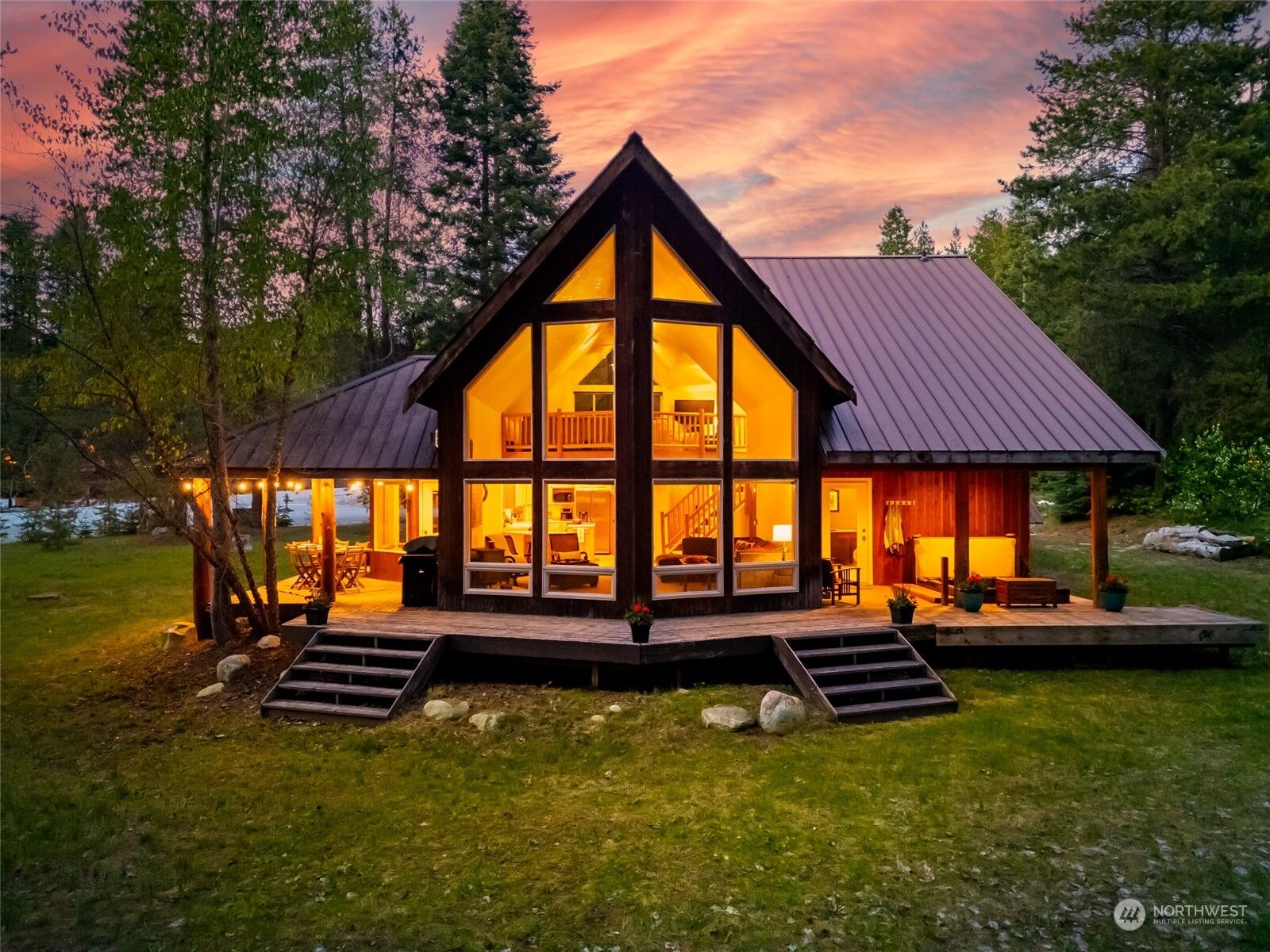 Property Photo:  2102 Chiwawa Court  WA 98826 