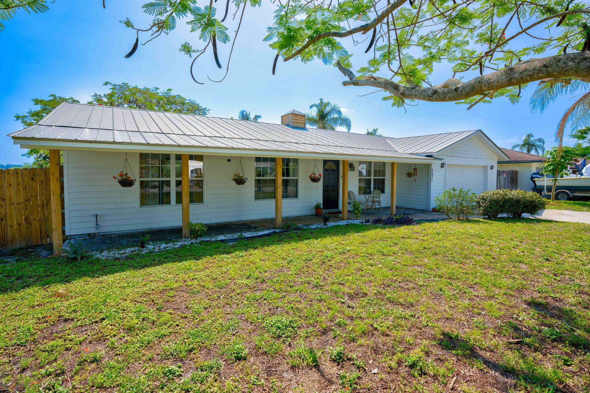 Property Photo: 8871 SE Eagle Avenue FL 33455