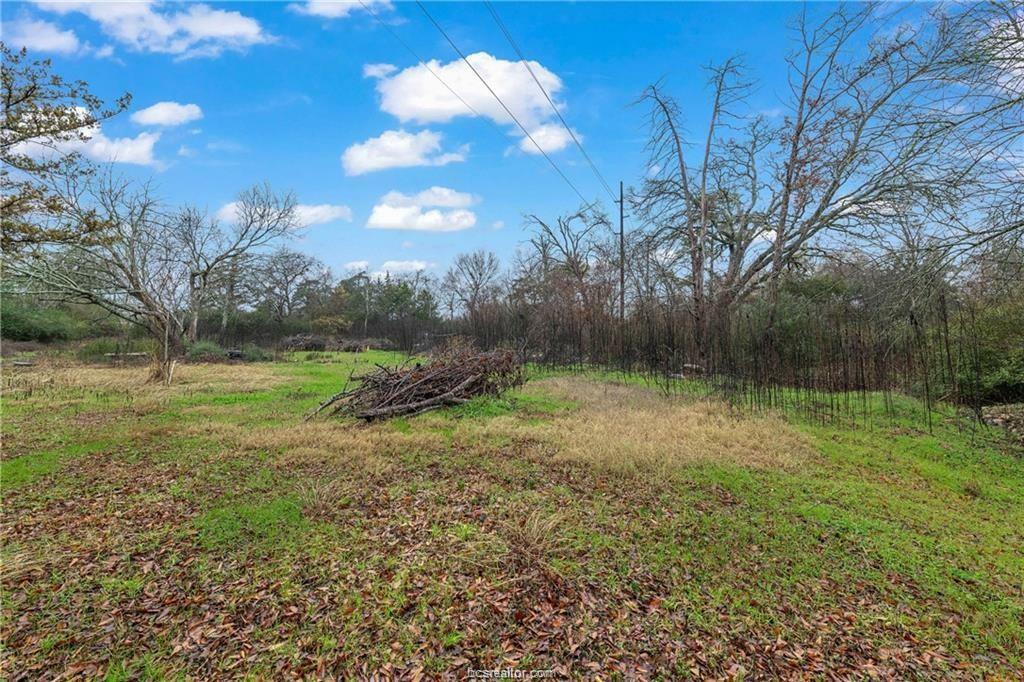 Property Photo:  2406 West 28th Street  TX 77803-2101 