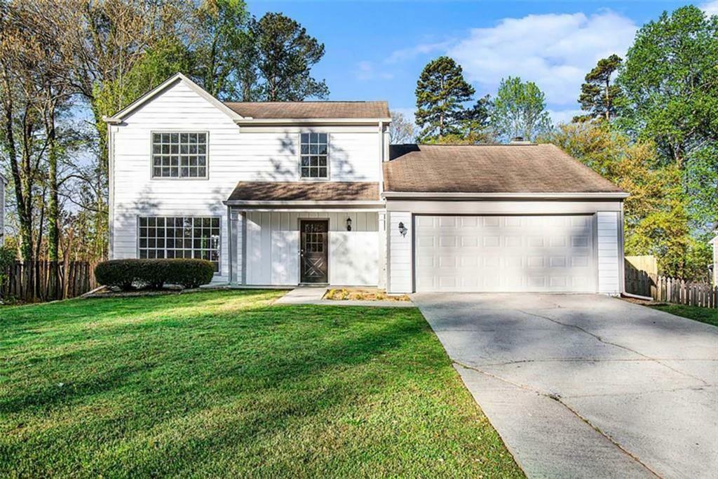 Property Photo:  1861 Surrey Hill Circle  GA 30044 