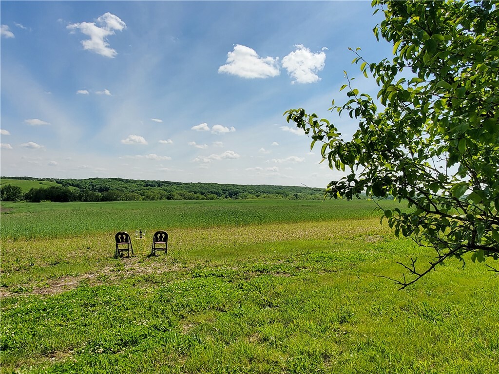 Property Photo:  1013 260th Avenue  IA 50210 