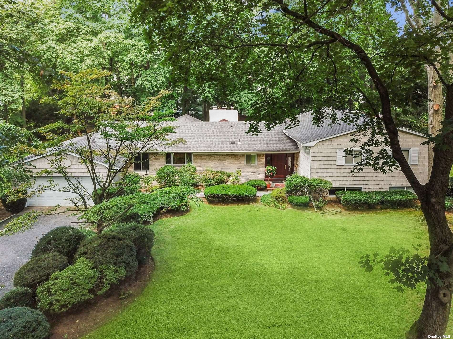 Property Photo:  115 Hicks Ln.  NY 11024 