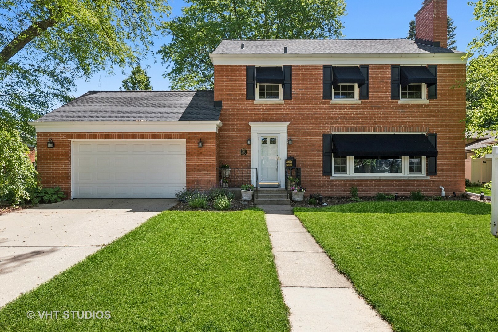 Property Photo:  259 Cornell Avenue  IL 60016 