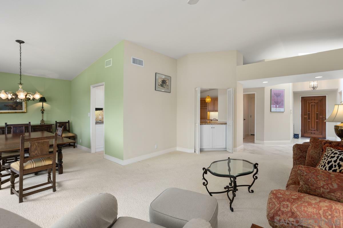 Property Photo: 18238 Corte De Casares CA 92128