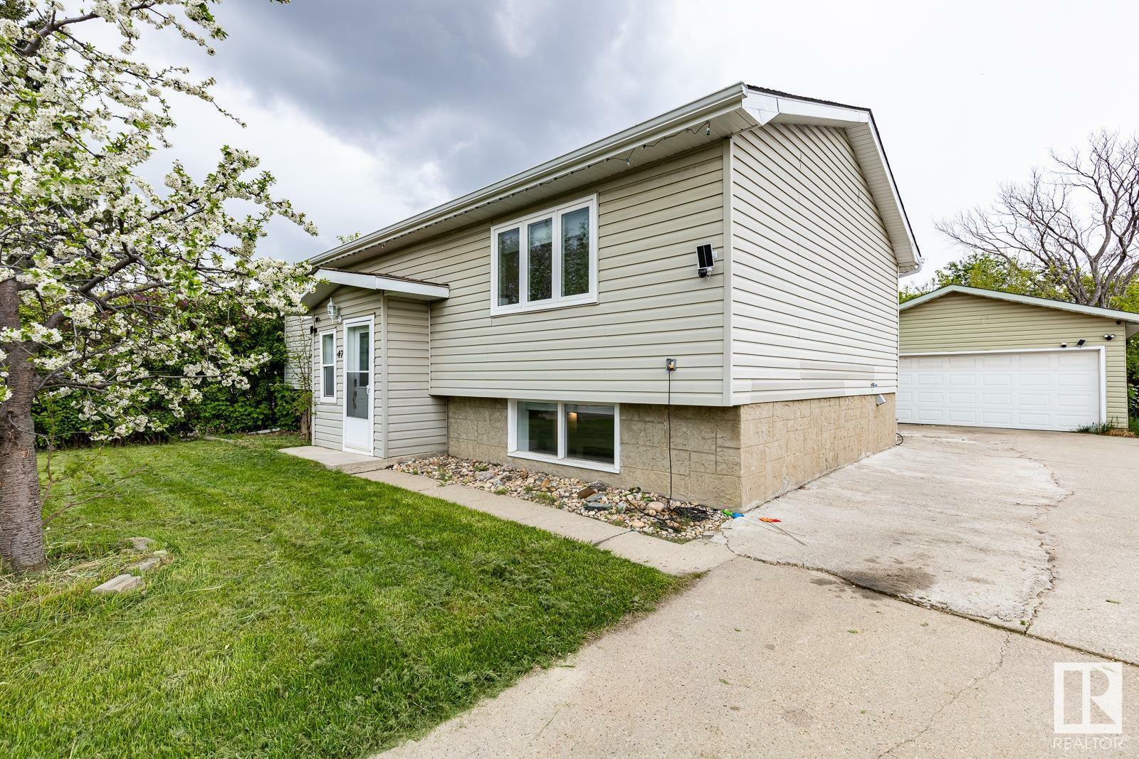 Property Photo:  47 Marion Drive  AB T8A 0M3 