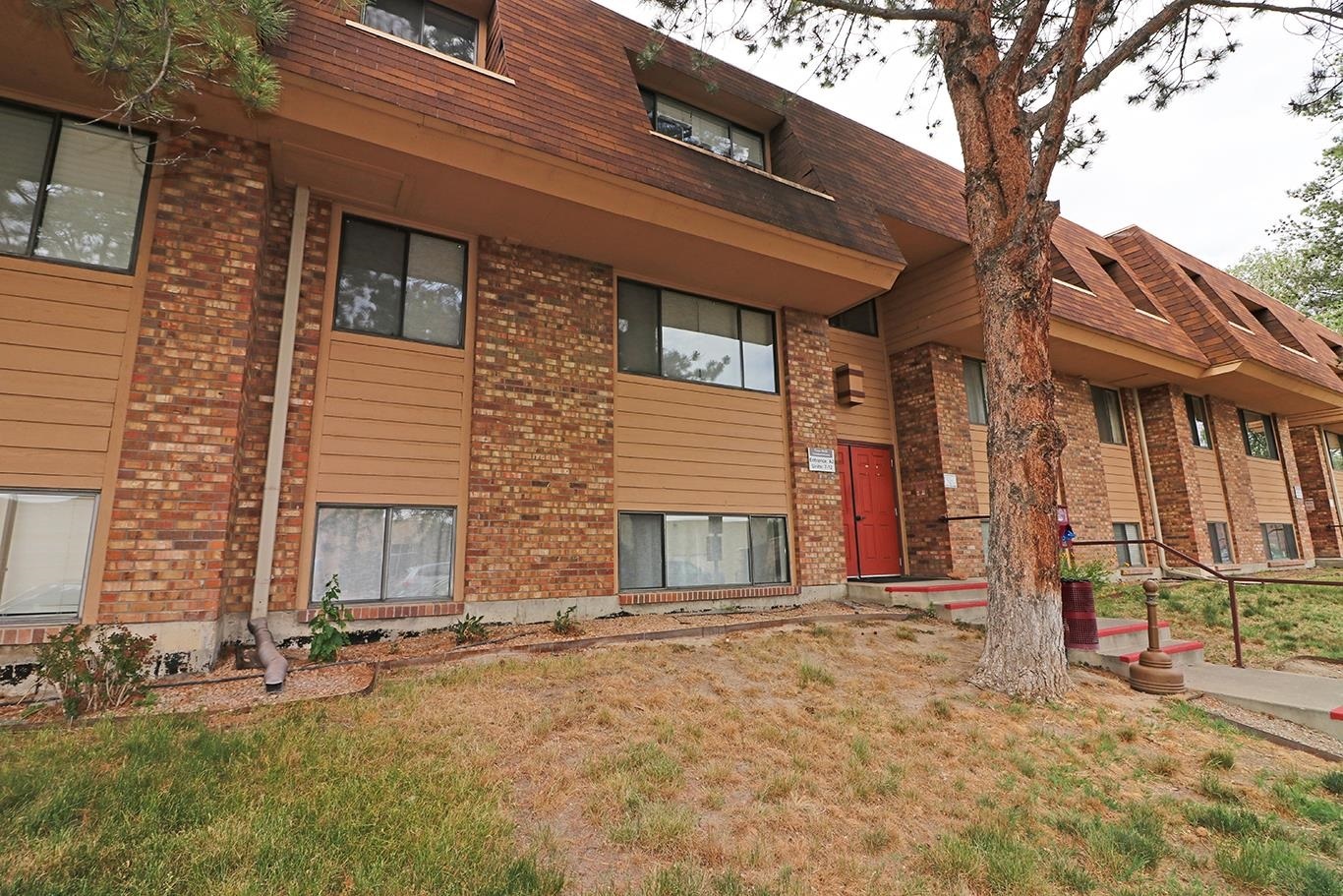 Property Photo:  1140 Walnut Avenue 8  CO 81501 