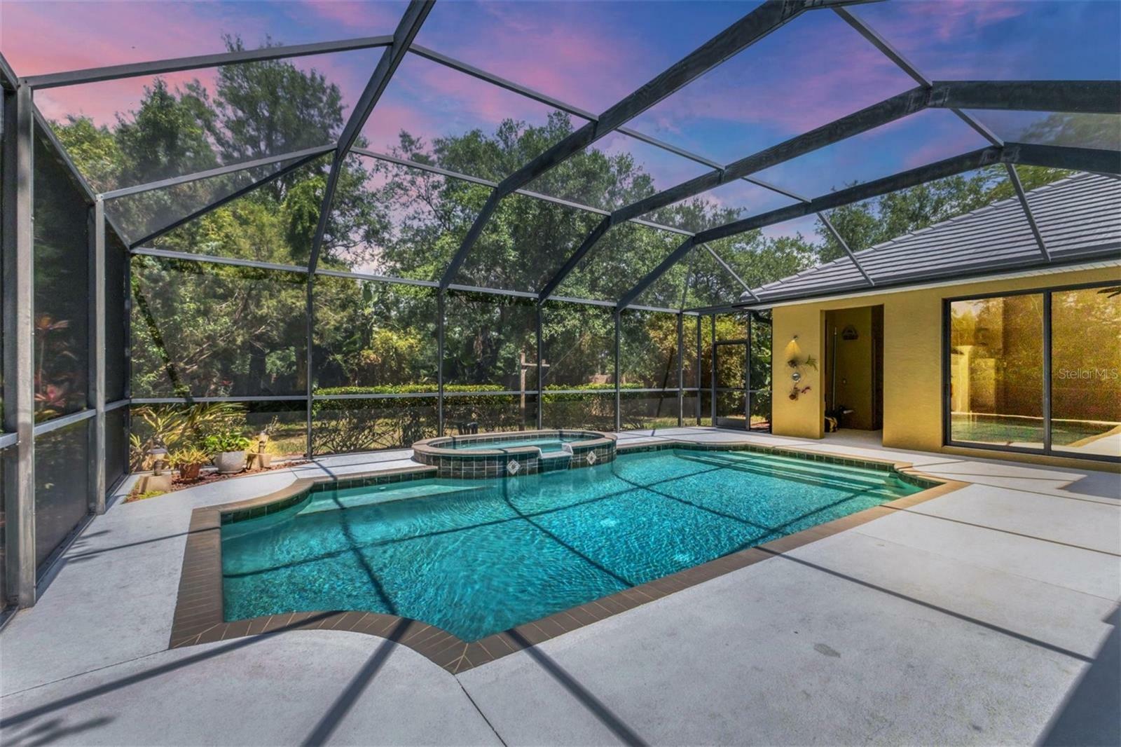 Property Photo:  8005 Megan Hammock Way  FL 34240 