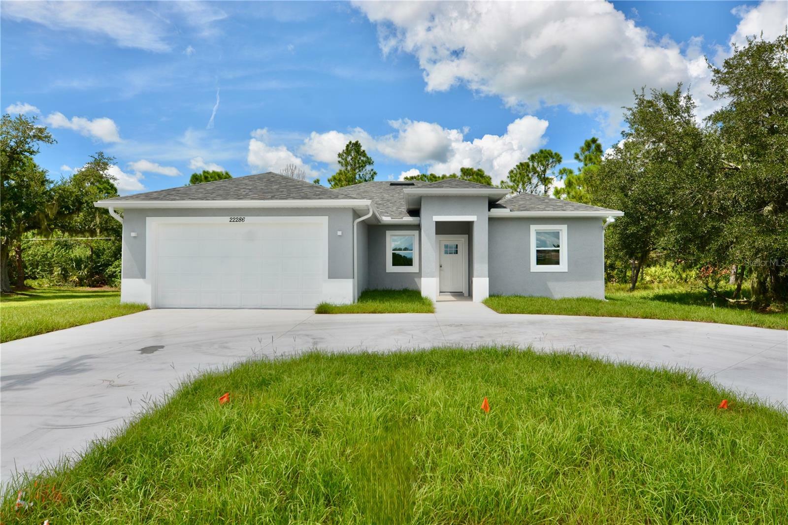 Property Photo:  22286 Peachland Boulevard  FL 33954 