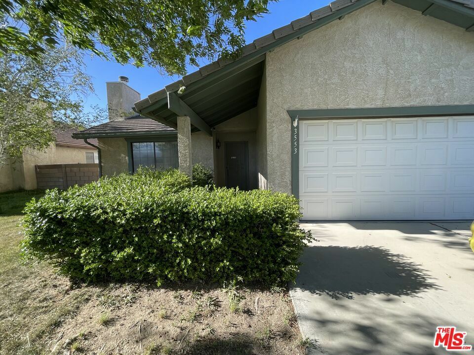 Property Photo:  3553 Spice Street  CA 93536 