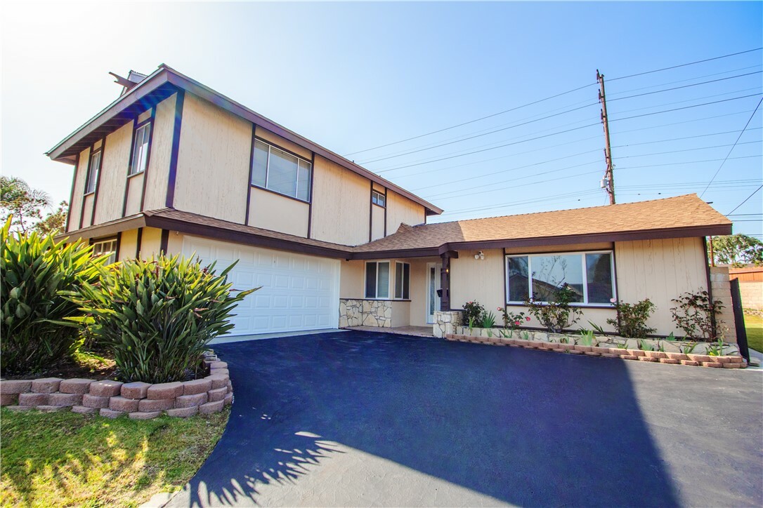 Property Photo:  2601 Grayville Drive  CA 90631 