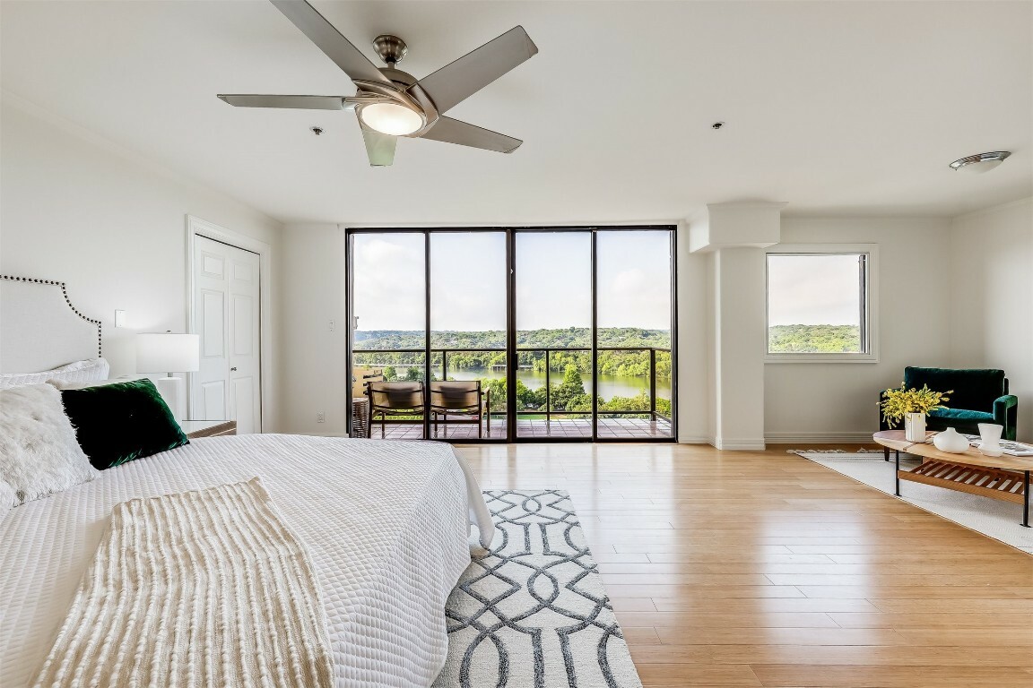 Property Photo:  40 N Interstate 35 10B1  TX 78701 