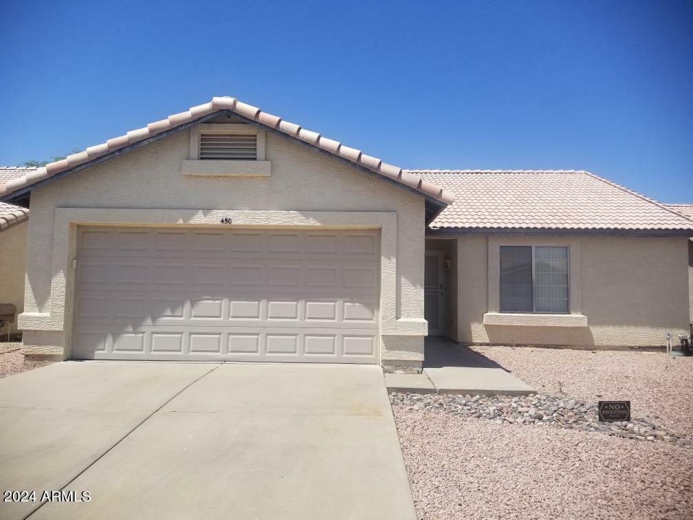 Property Photo:  450 E Del Rio Street  AZ 85225 