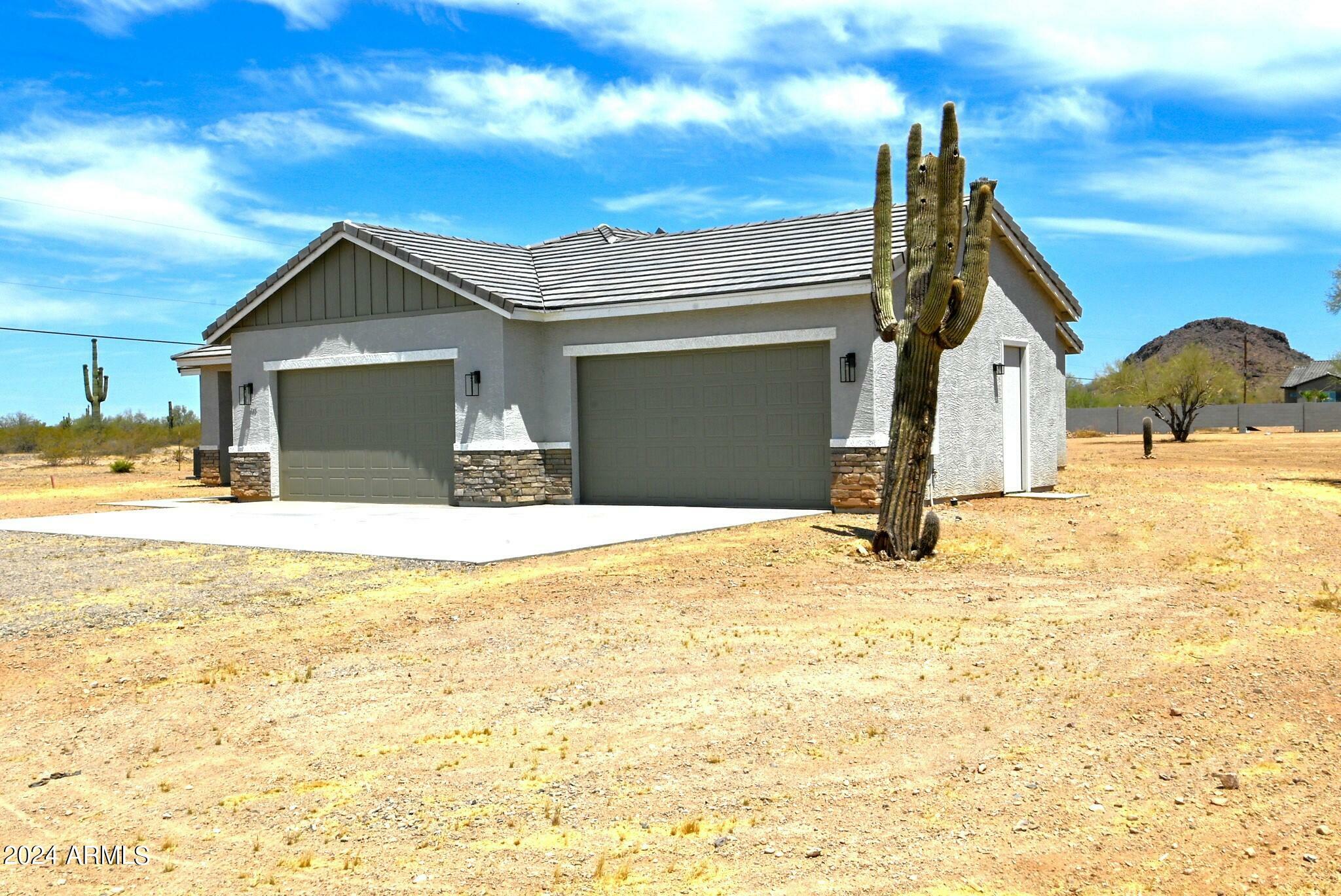 Property Photo:  15440 W Buckhorn Trail  AZ 85387 