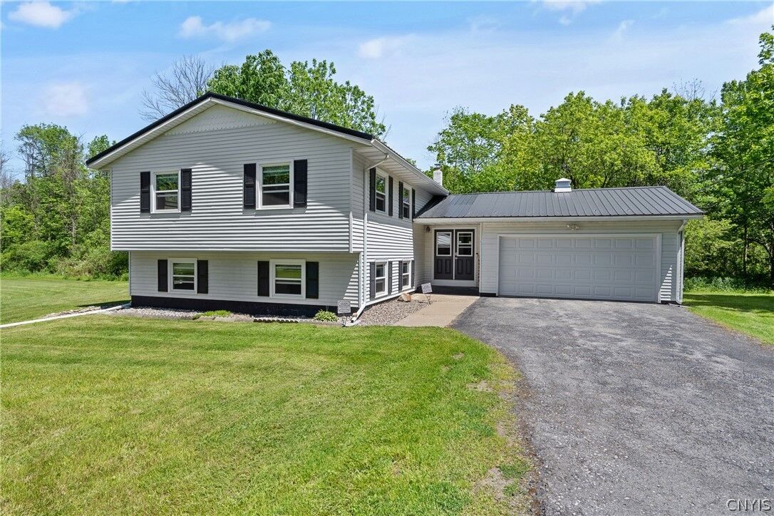 Property Photo:  3544 State Route 104  NY 13114 