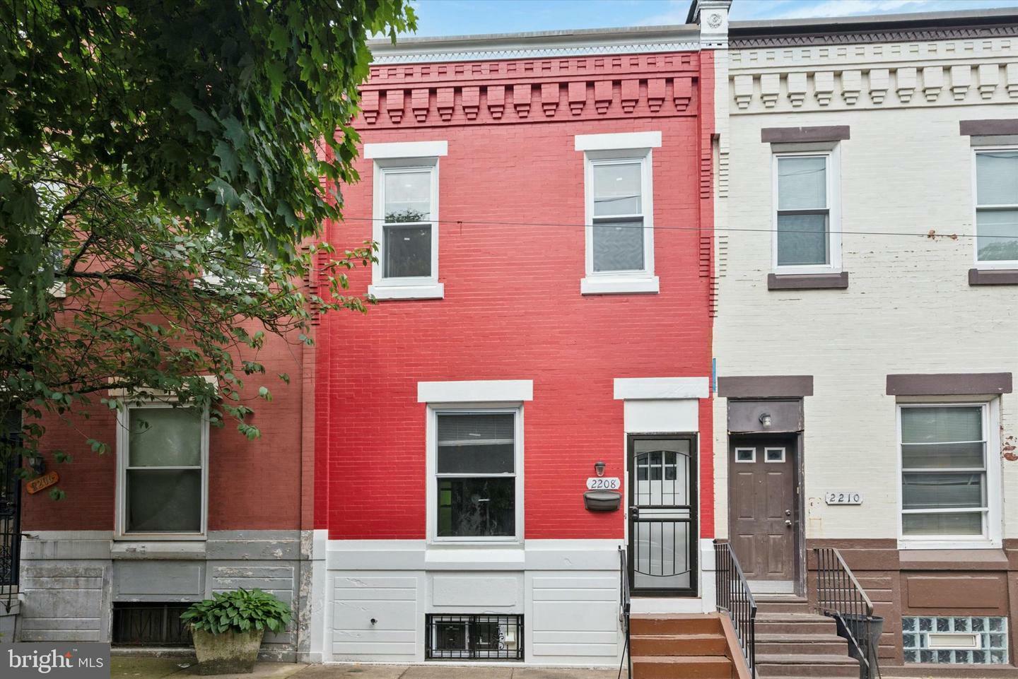 Property Photo: 2208 N Woodstock Street PA 19132