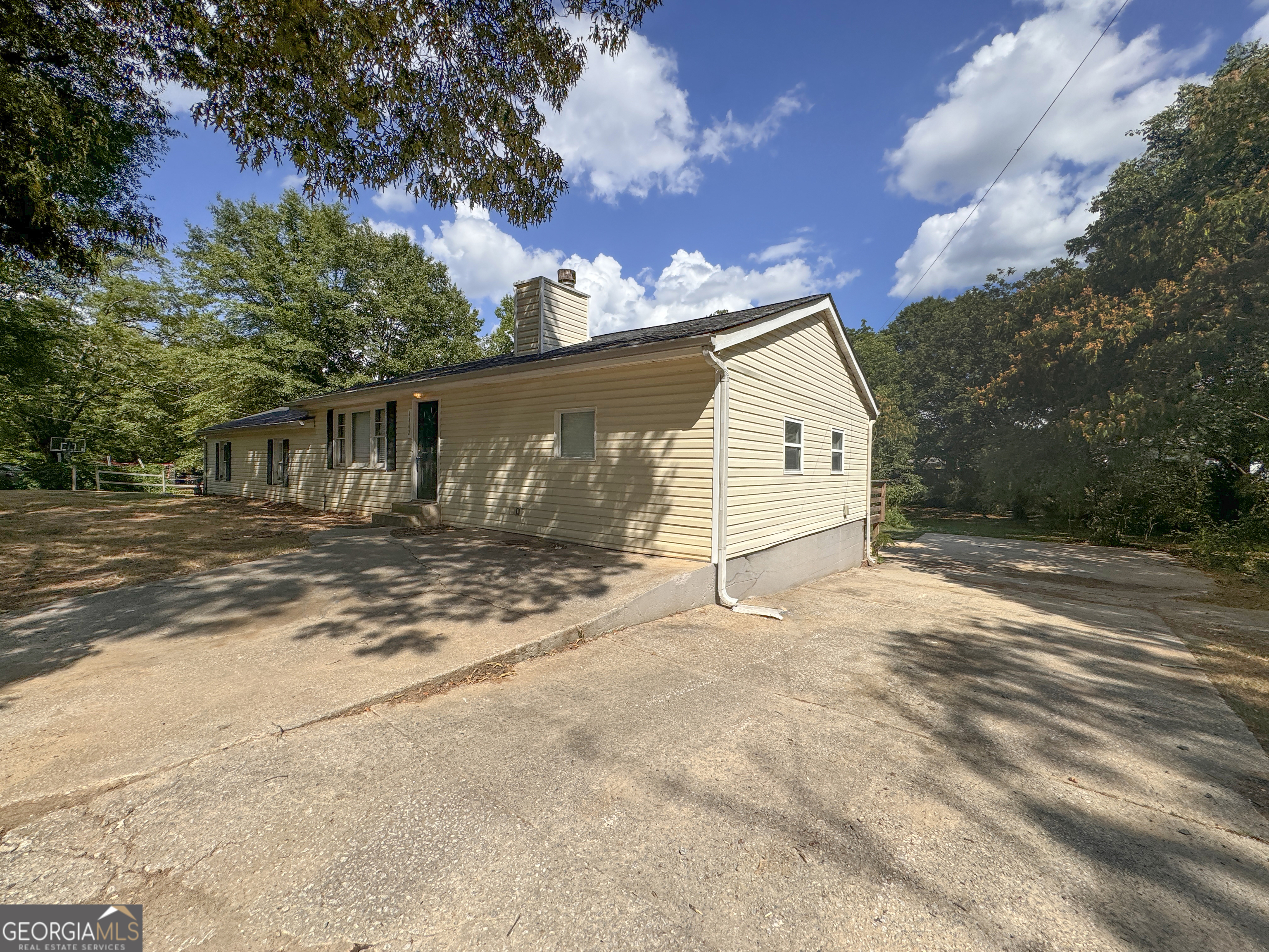 Property Photo:  6862 Old Beulah Road  GA 30122 