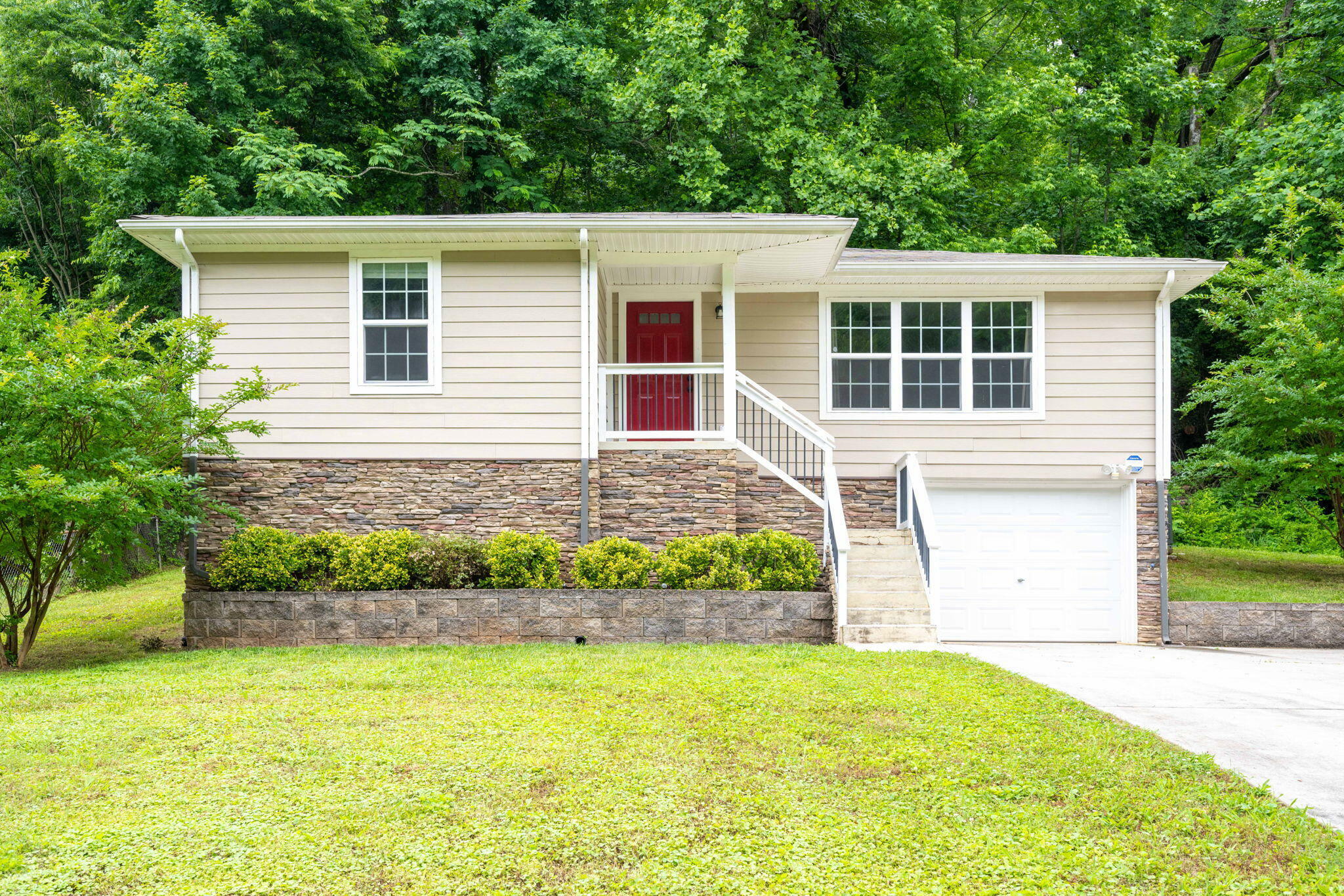 Property Photo: 515 Lullwater Road TN 37405
