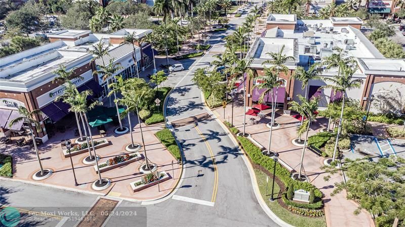 Property Photo: 801 S University Dr 9 FL 33324