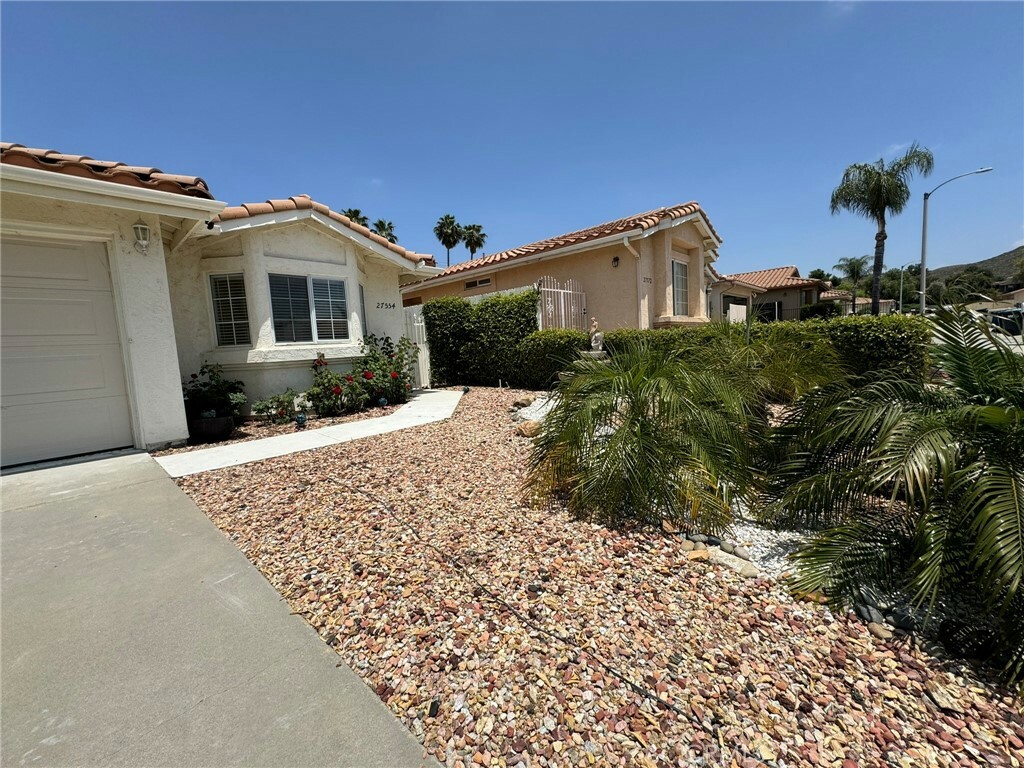 Property Photo:  27554 Alta Vista Way  CA 92585 