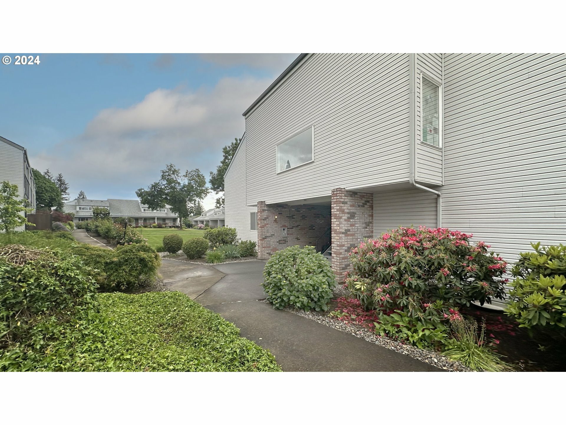 Property Photo:  307 NE 85th St  WA 98665 